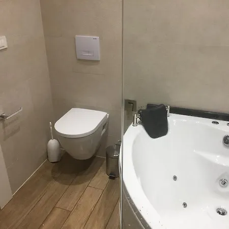 Luxury In The Centre Of *
